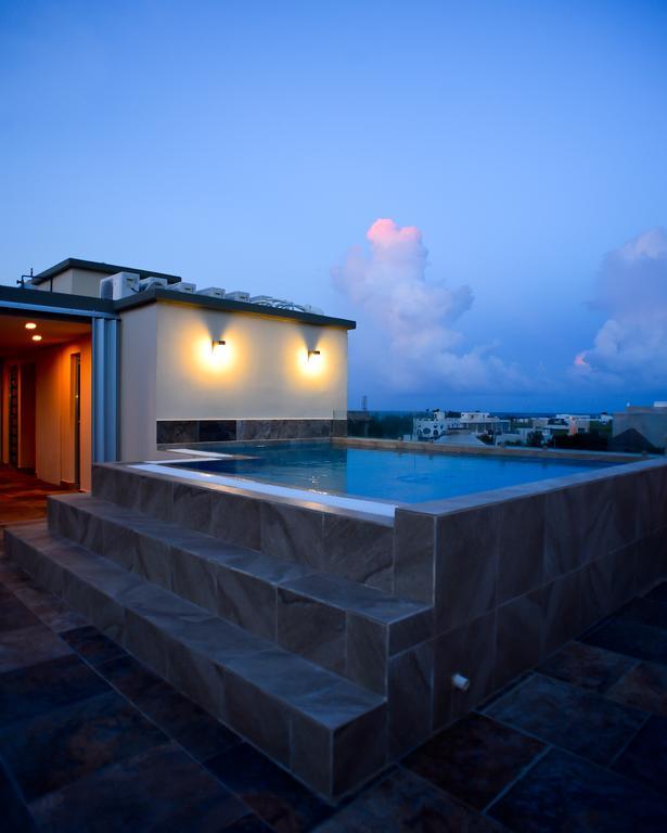 Sunrise 42 Suites Hotel Playa del Carmen Eksteriør billede