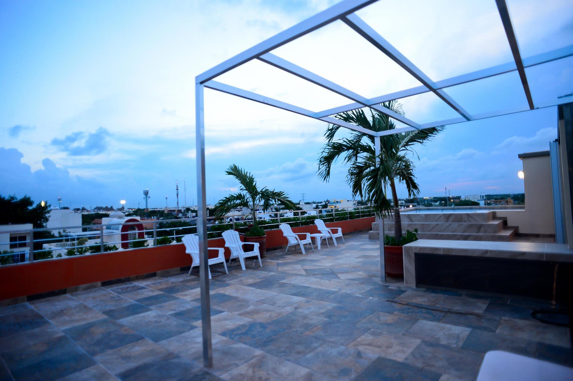 Sunrise 42 Suites Hotel Playa del Carmen Eksteriør billede