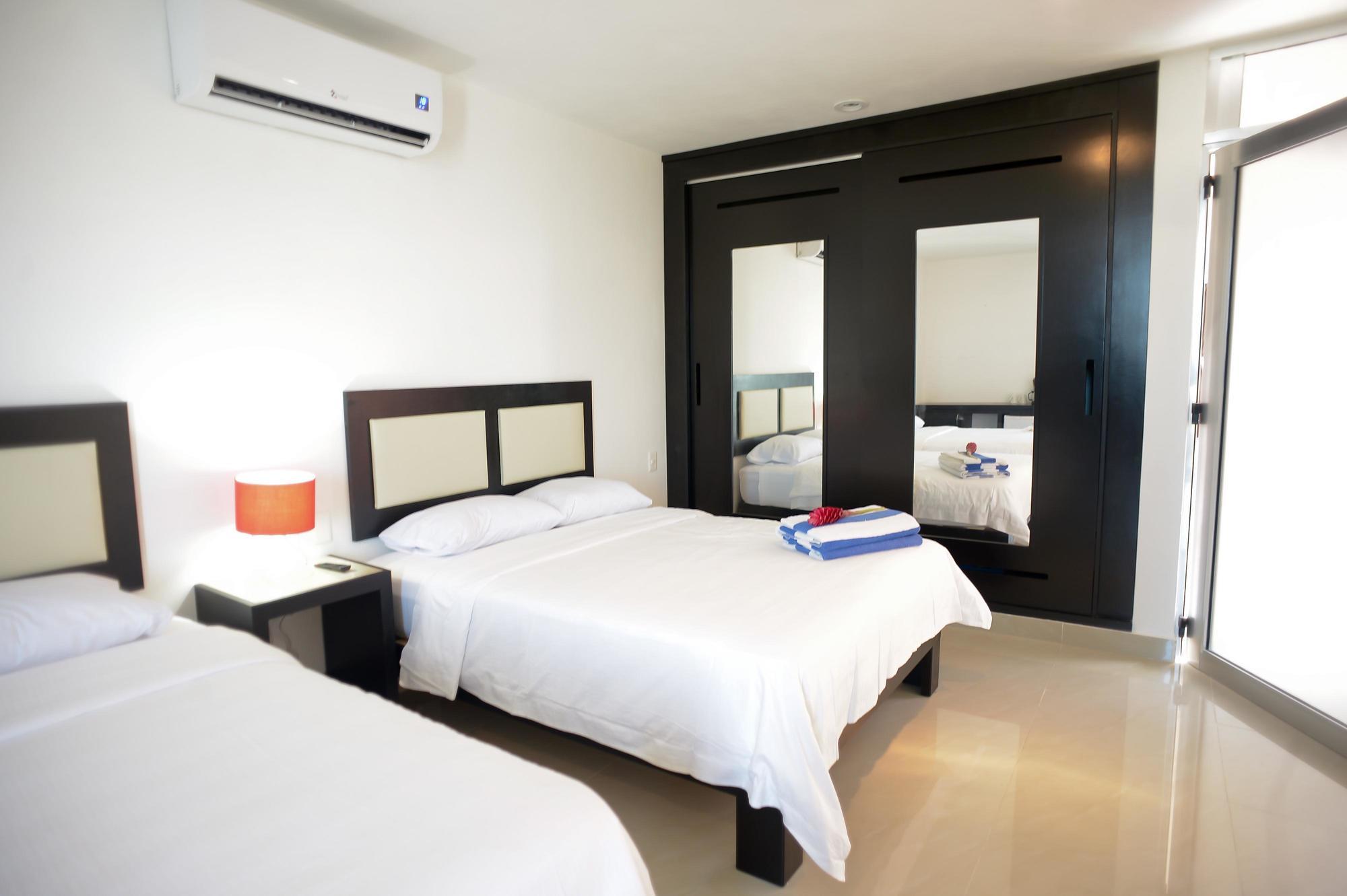 Sunrise 42 Suites Hotel Playa del Carmen Eksteriør billede