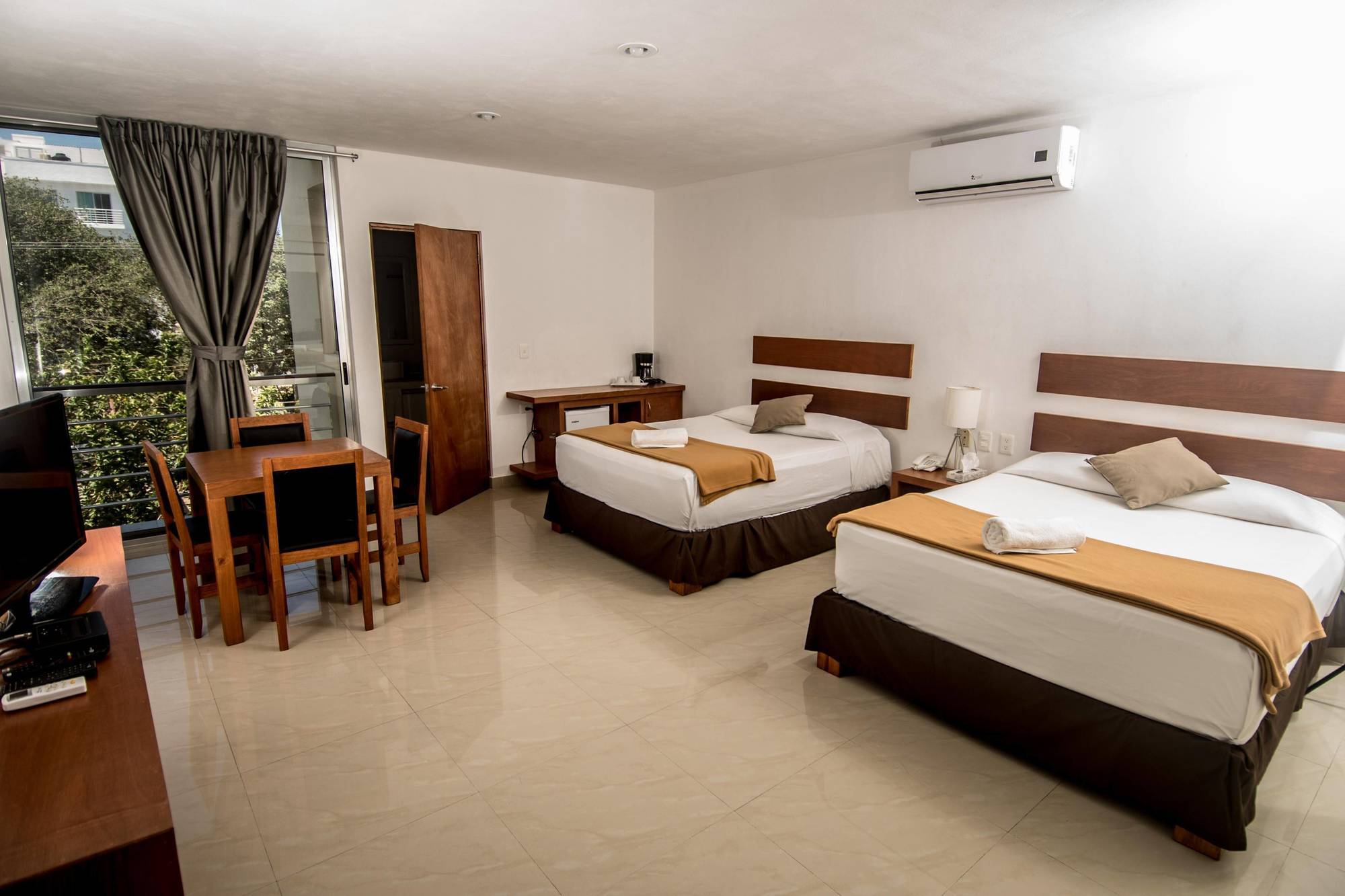 Sunrise 42 Suites Hotel Playa del Carmen Eksteriør billede